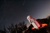 Astronomy Picture of the Day: Geminids over Kitt Peak