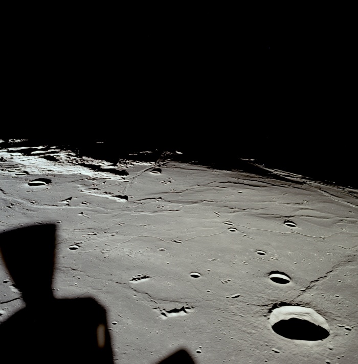 
	Crater Maskelyne (bottom right), Rima Hypatia or 