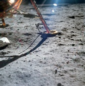 lunar surface / LM strut