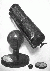 Newton's reflecting telescope (1671)