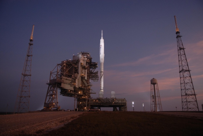 
	Beautiful Sunrise
	
	As the sun rises over Launch Pad 39B at NASA's Kennedy Space Center in Florida, the rotating service structure and the arms of the vehicle stabilization system have been retracted from around the Constellation Program's 327-foot-tall Ares I-X rocket, resting atop its mobile launcher platform, for launch.
	
	Photo credit: NASA/Kim Shiflett
	October 27, 2009