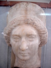 Persian bust belonging to wife of Farhad IV, excavated in Shush.
